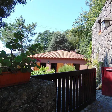Casa Da Ruina - Lush Garden With Pool